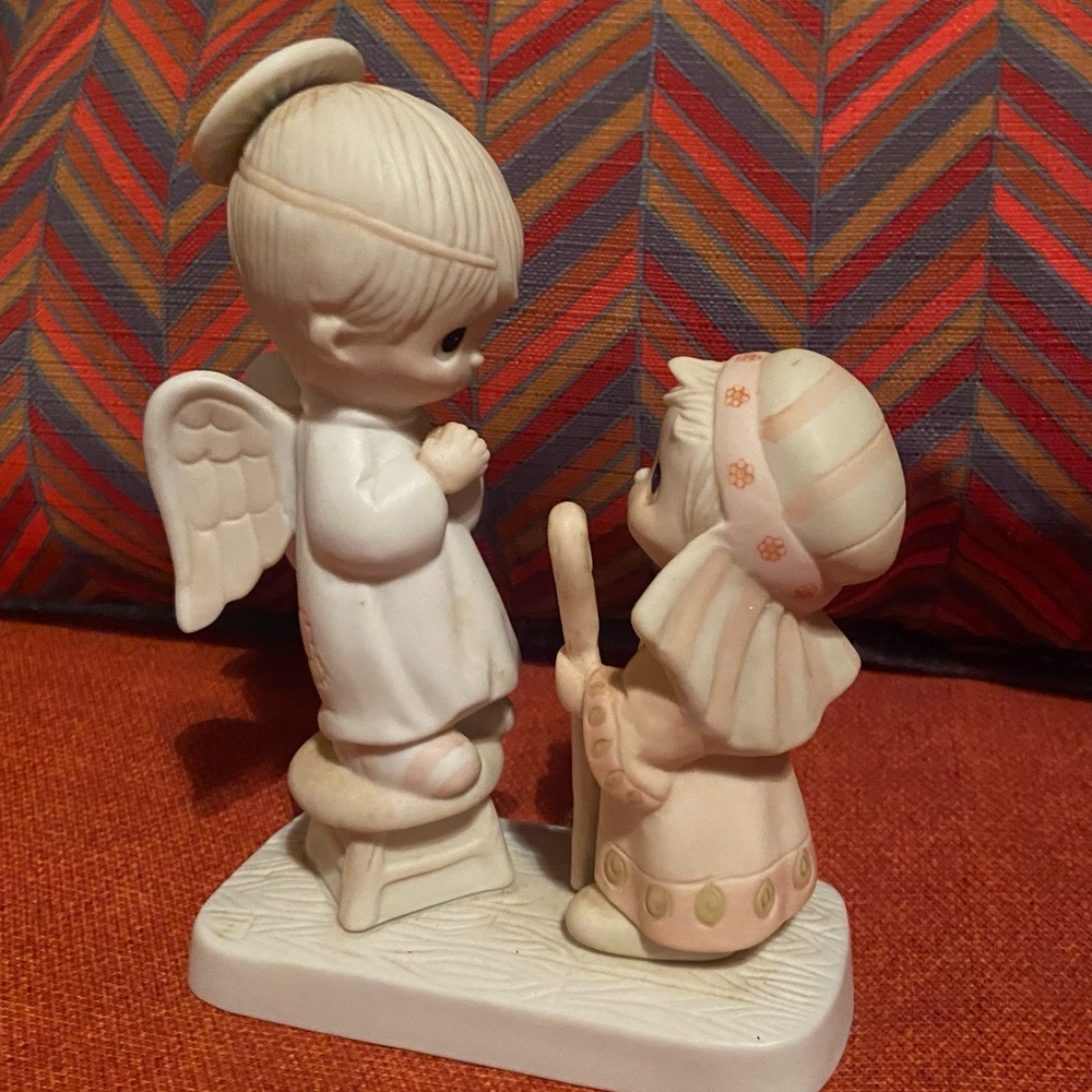 Precious Moments Original Angel and Shepherd Figurine “Jesus is Born”